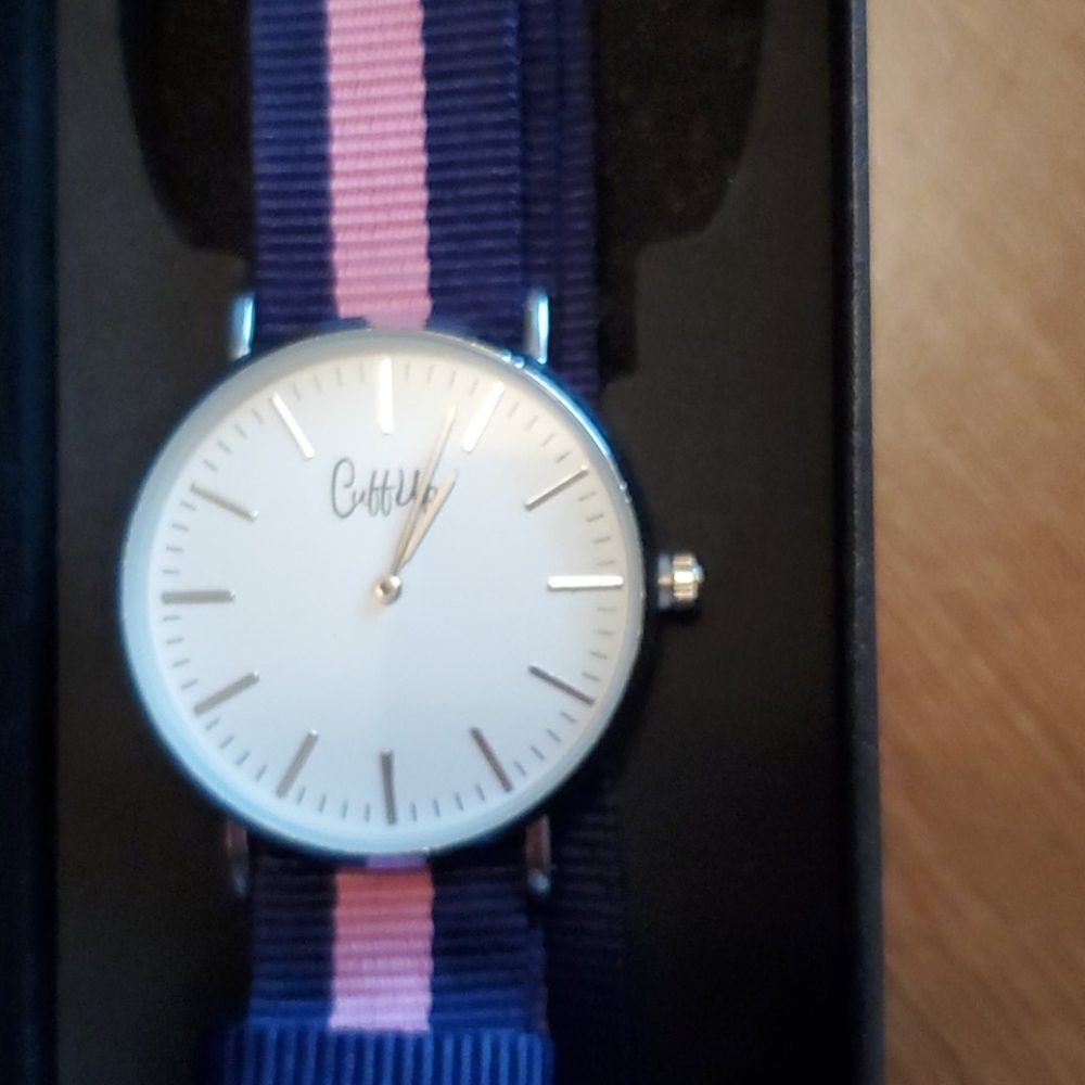 Mens Watch - Picture 3 of 3